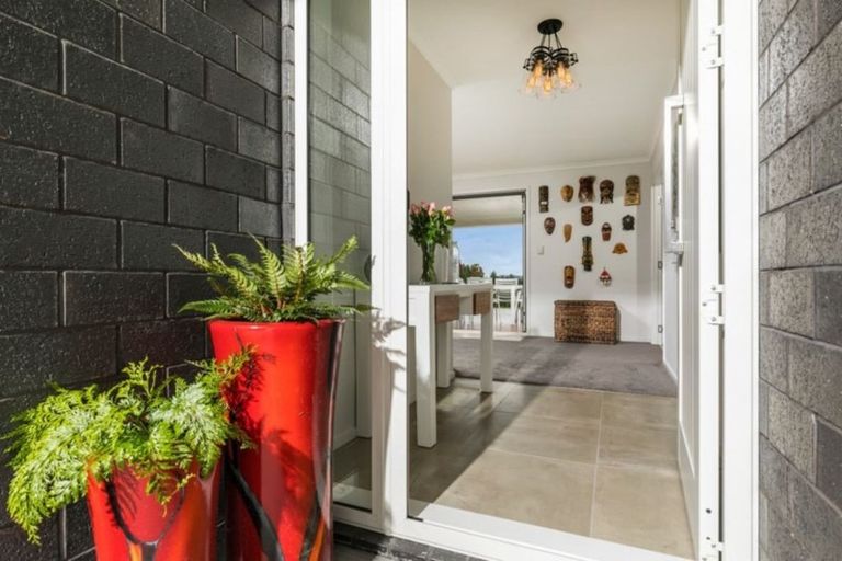 Photo of property in 65 Moses Road, Kaukapakapa, 0873