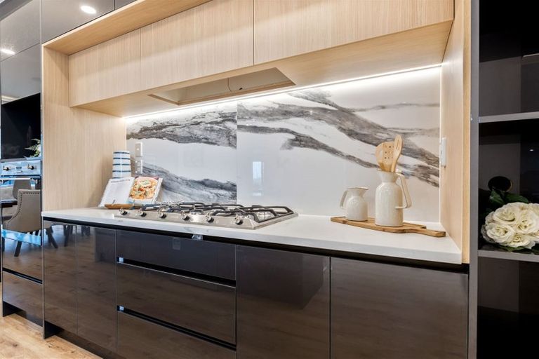 Photo of property in 24 Carrygawley Road, Flat Bush, Auckland, 2019