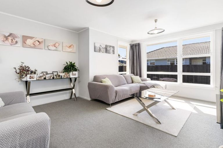 Photo of property in 6 Meldrum Place, Bishopdale, Christchurch, 8051