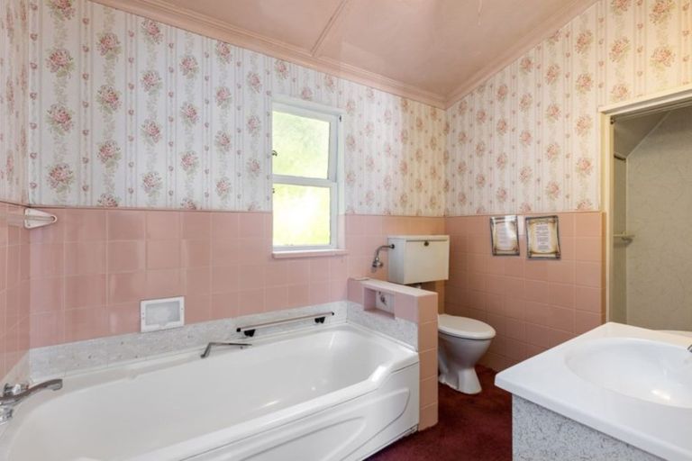 Photo of property in 620 Marine Drive, Days Bay, Lower Hutt, 5013