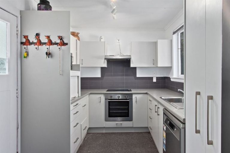 Photo of property in 1 Rata Avenue, Edgecumbe, 3120