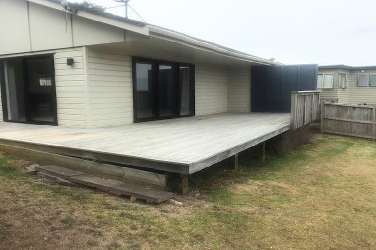 Photo of property in 8a Diosma Place, Botany Downs, Auckland, 2010