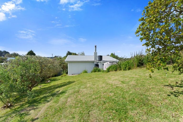 Photo of property in 3 Arthur Street, Waikawa Beach, Levin, 5573