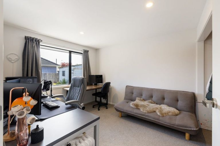 Photo of property in 2/19 Tensing Place, Sockburn, Christchurch, 8042