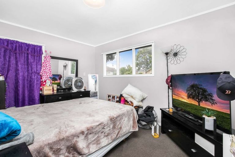 Photo of property in 3 Albertson Place, Manurewa, Auckland, 2102
