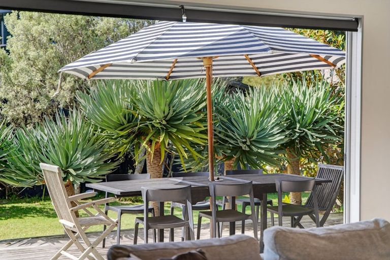 Photo of property in 10 Ti Tree Place, Mangawhai Heads, Mangawhai, 0505