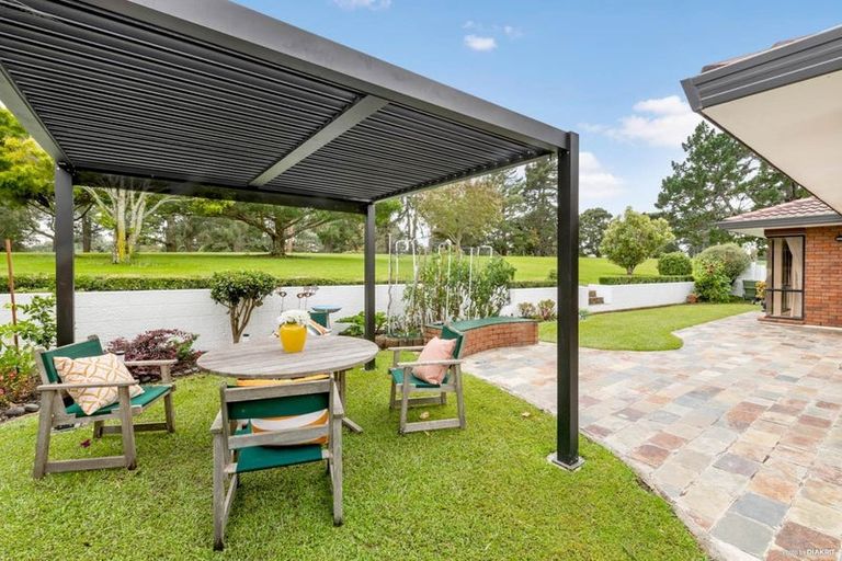 Photo of property in 45 Golfland Drive, Golflands, Auckland, 2013