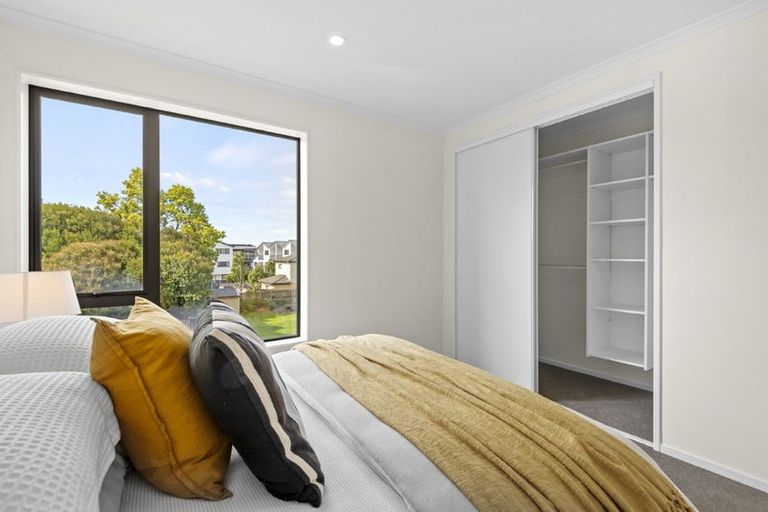 Photo of property in 15 Isabella Lane, Henderson, 0610