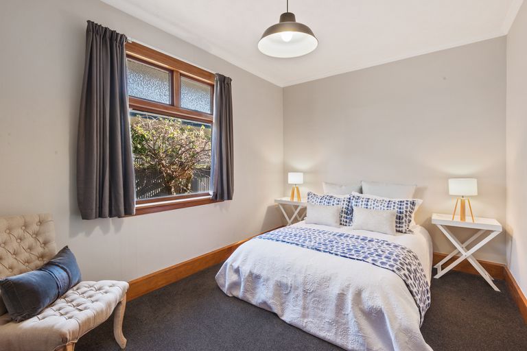 Photo of property in 16 Lincoln Road, Hillmorton, Christchurch, 8024