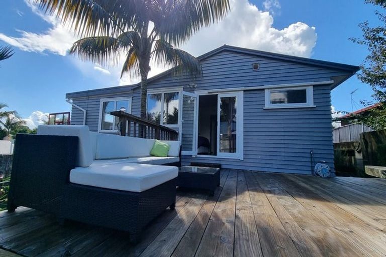 Photo of property in 1/7 Opua Street, Belmont, Auckland, 0622