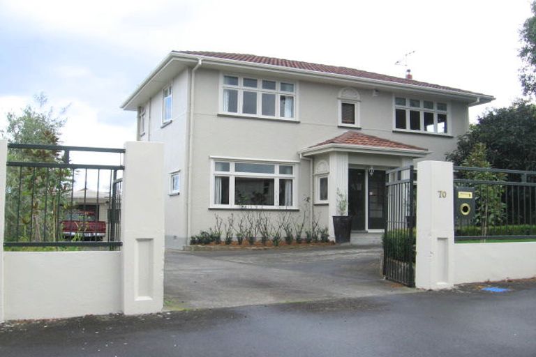 Photo of property in 70 Heretaunga Street, Palmerston North, 4414