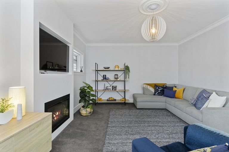 Photo of property in 49 Paparoa Street, Papanui, Christchurch, 8053