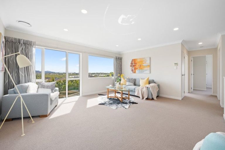 Photo of property in 5 Greyfort Road, Silverdale, 0932