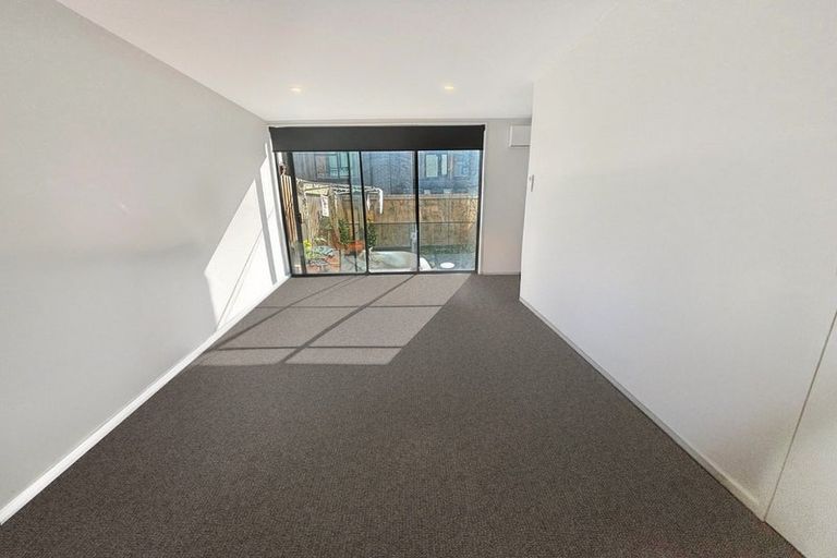 Photo of property in 4/325 Lincoln Road, Addington, Christchurch, 8024