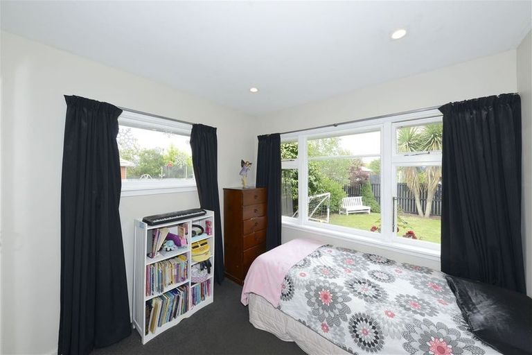 Photo of property in 24 Sledmere Street, Burnside, Christchurch, 8053