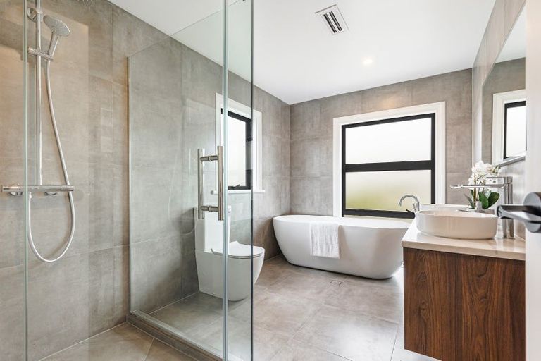 Photo of property in 17 Arawaru Avenue, Wainui, 0992