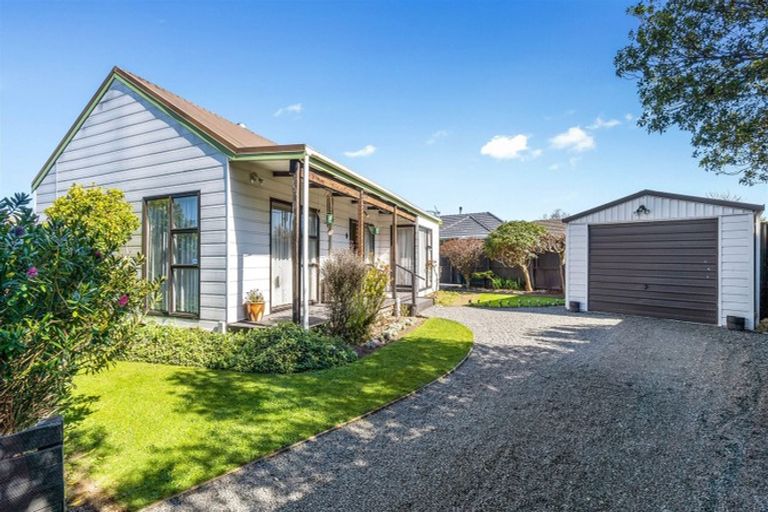 Photo of property in 2/49 Hay Street, Bromley, Christchurch, 8062