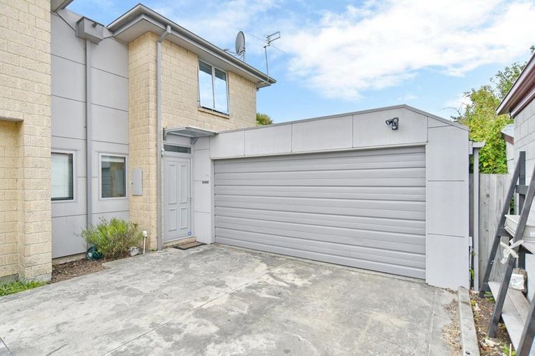 Photo of property in 76b Packe Street, Edgeware, Christchurch, 8013