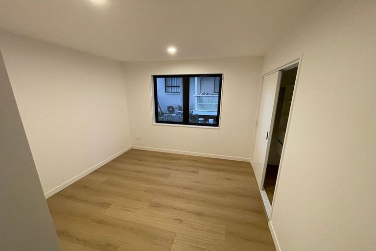 Photo of property in 9 Palmer Avenue, Glen Eden, Auckland, 0602