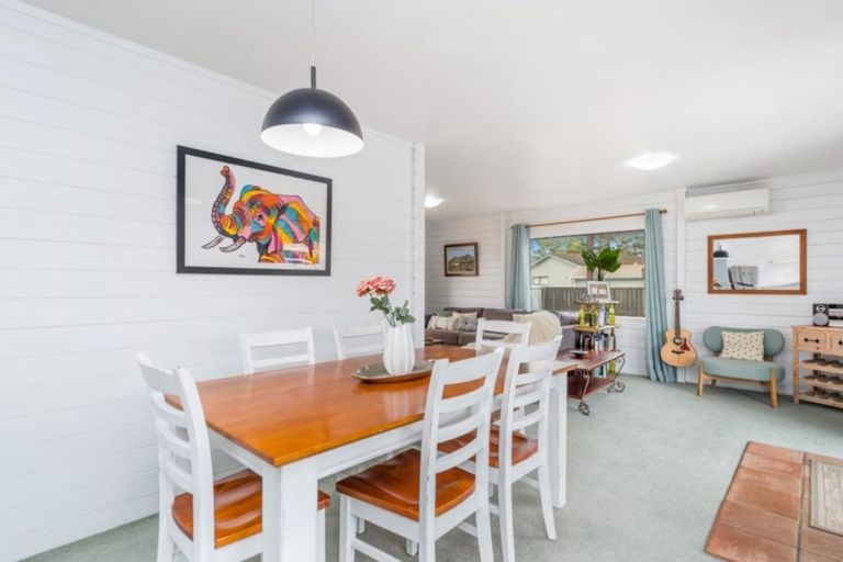 Photo of property in 8 Cromwell Drive, Fitzroy, Hamilton, 3206