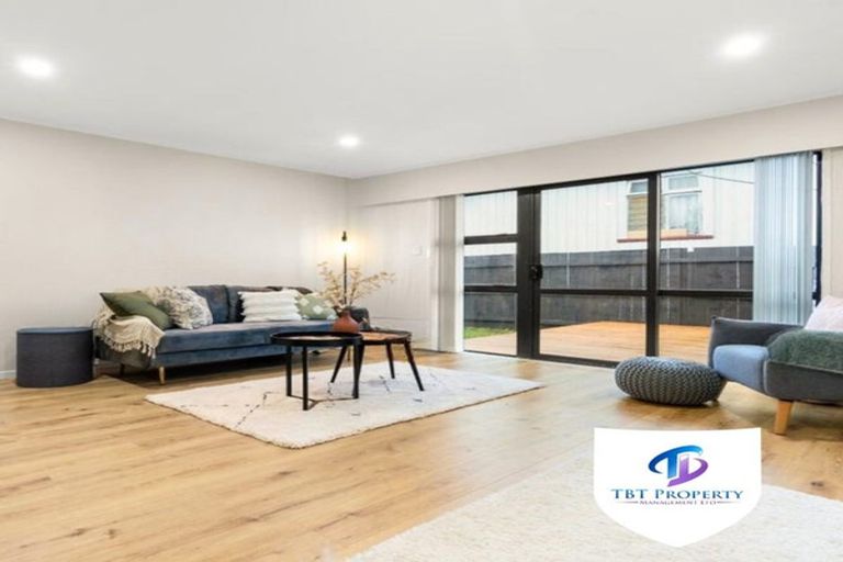 Photo of property in 1/735 Massey Road, Mangere, Auckland, 2022