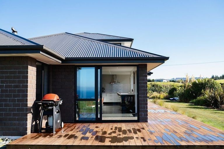 Photo of property in 47 Tunnel Beach Road, Blackhead, Dunedin, 9076