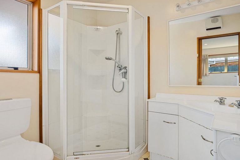 Photo of property in 139a Avonhead Road, Avonhead, Christchurch, 8042