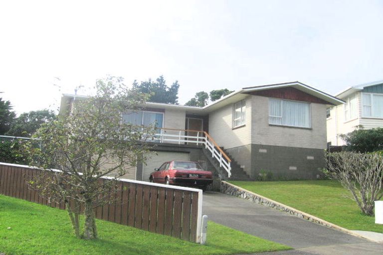 Photo of property in 23 Wattle Grove, Maungaraki, Lower Hutt, 5010