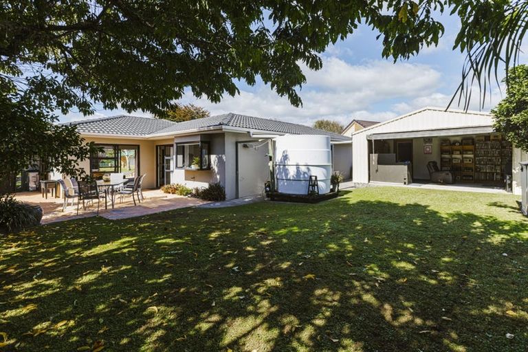 Photo of property in 14 Foxbridge Lane, Conifer Grove, Takanini, 2112