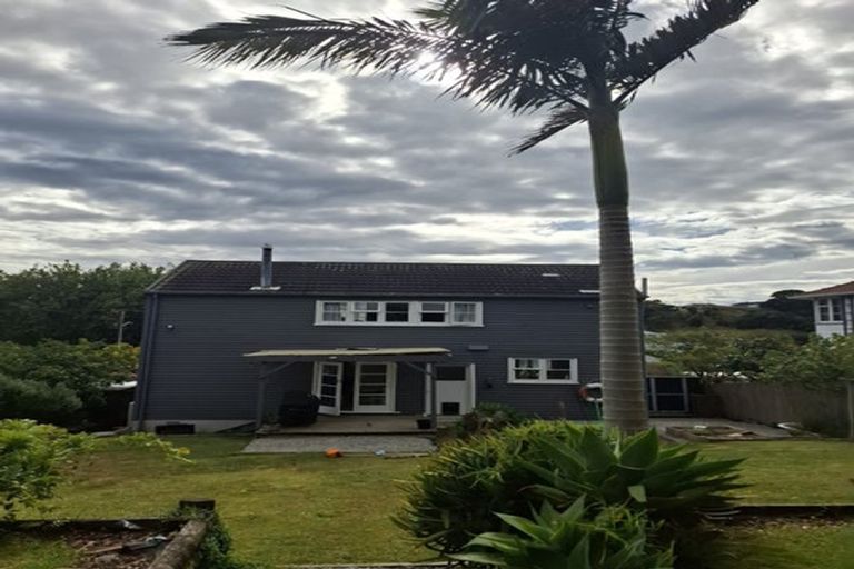 Photo of property in 22 Glenpark Avenue, Frankleigh Park, New Plymouth, 4310