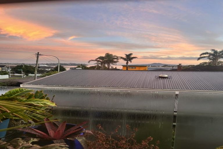 Photo of property in 1/186 Bucklands Beach Road, Bucklands Beach, Auckland, 2012