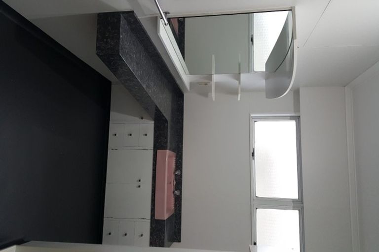 Photo of property in 76 Wai-iti Crescent, Woburn, Lower Hutt, 5010