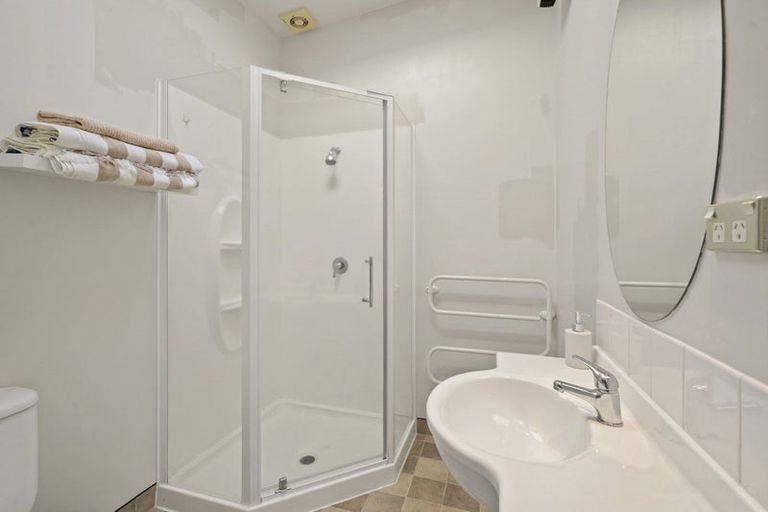 Photo of property in 2/54 Champion Street, Edgeware, Christchurch, 8013