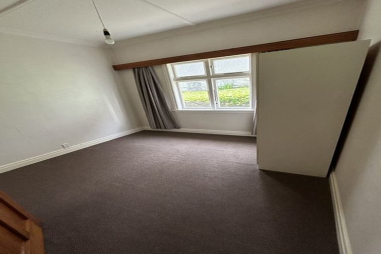 Photo of property in 3 Humber Street, Island Bay, Wellington, 6023