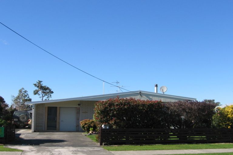 Photo of property in 33 Daniell Street, Featherston, 5710