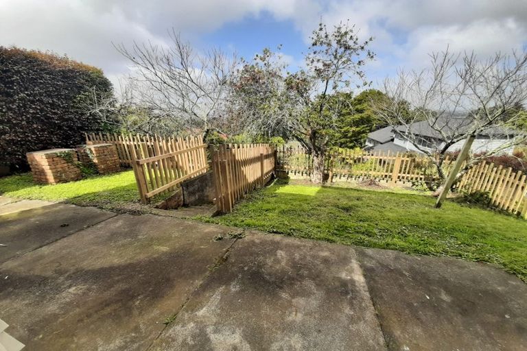Photo of property in 232 Hillsborough Road, Hillsborough, Auckland, 1042