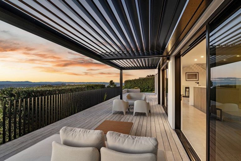 Photo of property in 280 Major Hornbrook Road, Mount Pleasant, Christchurch, 8081