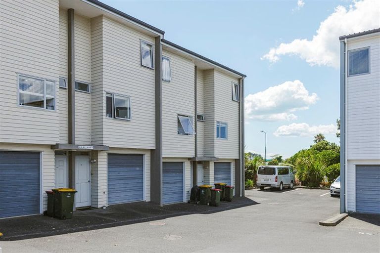 Photo of property in 61/7 Kelvin Hart Drive, East Tamaki, Auckland, 2013