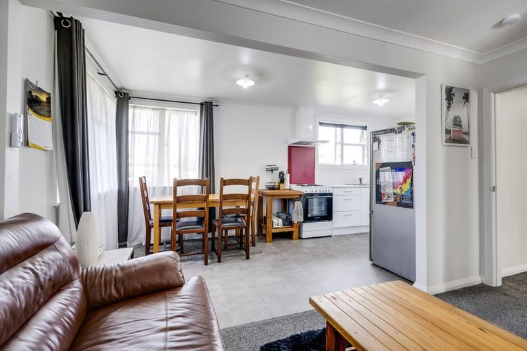 Photo of property in 1122 Jellicoe Street, Mayfair, Hastings, 4122