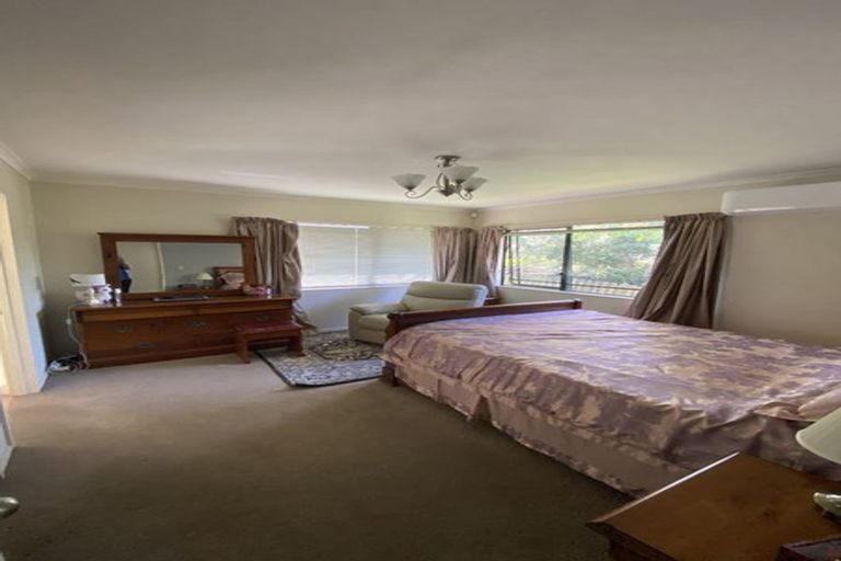 Photo of property in 24 Jubaea Place, Henderson, Auckland, 0610