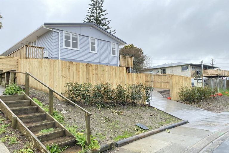 Photo of property in 9 Matama Road, Glen Eden, Auckland, 0602