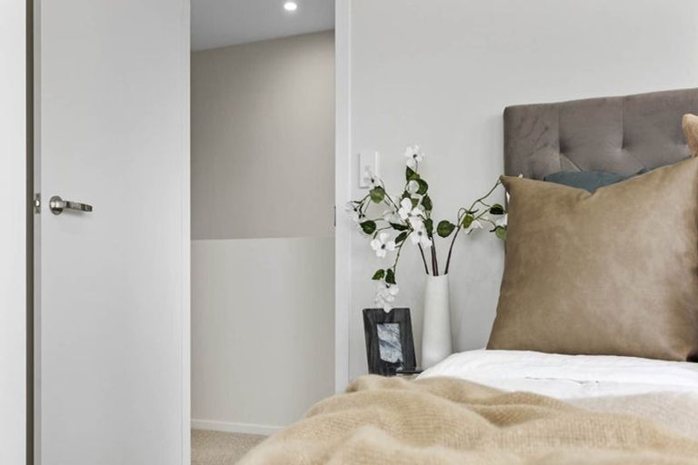 Photo of property in 1 Brickworks Bay Road, Hobsonville, Auckland, 0618