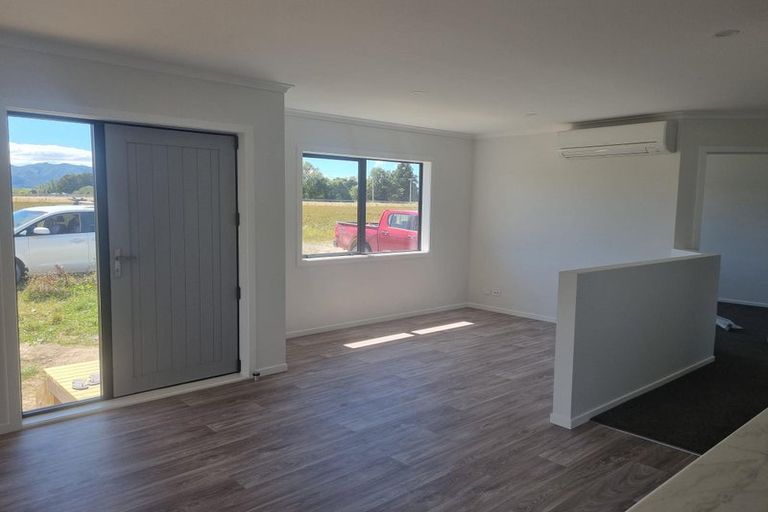 Photo of property in 2550 State Highway 2, Ahikouka, Greytown, 5794