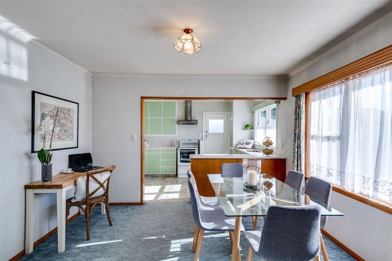 Photo of property in 27 Rochester Street, Tamatea, Napier, 4112