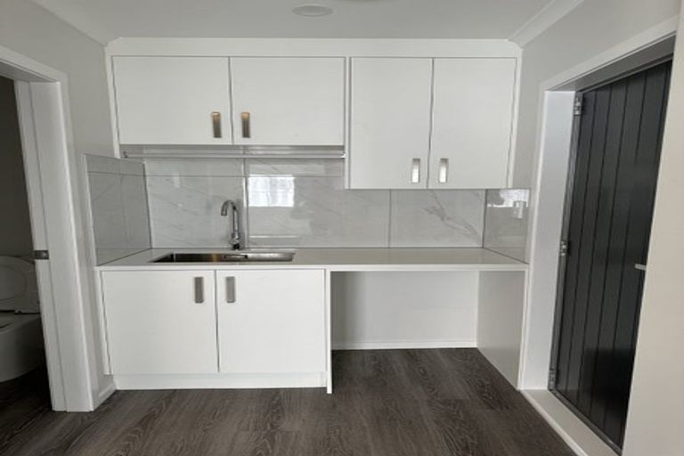 Photo of property in 28 Eskdale Road, Papakowhai, Porirua, 5024