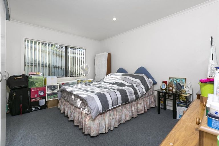 Photo of property in 37 Heathglen Place, Bayview, Auckland, 0629