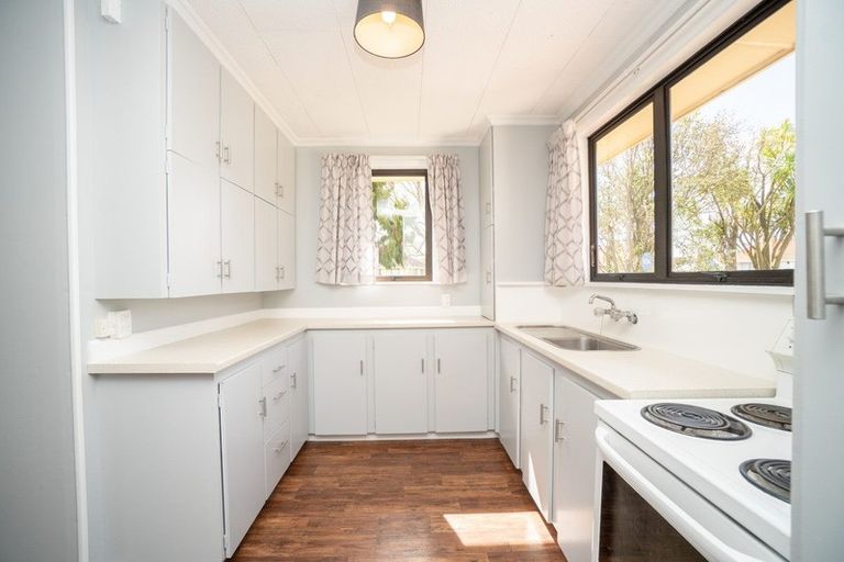 Photo of property in 12 Rochester Street, Awapuni, Palmerston North, 4412