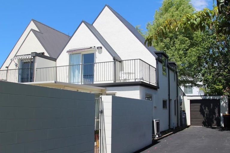 Photo of property in 1/122 Office Road, Merivale, Christchurch, 8014