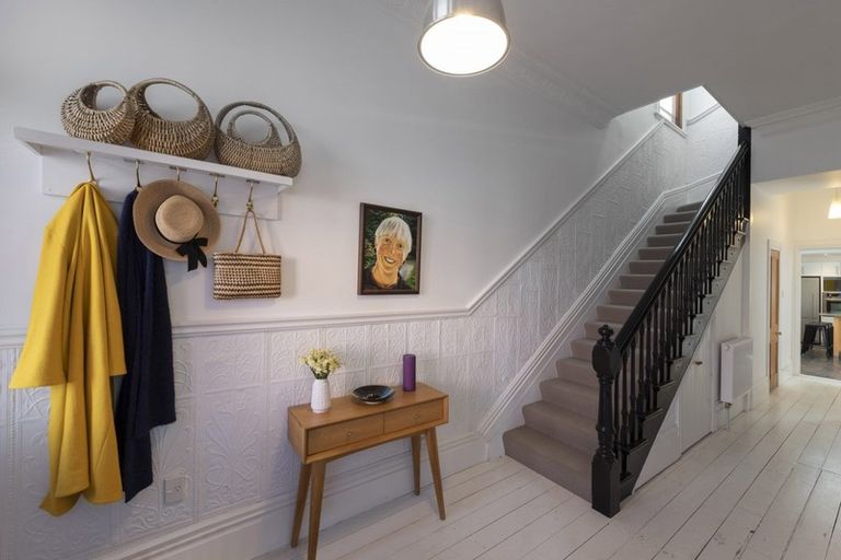 Photo of property in 9 Armour Avenue, Mount Victoria, Wellington, 6011