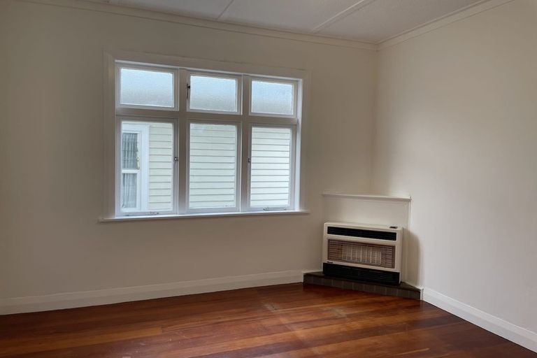 Photo of property in 335 Adelaide Road, Newtown, Wellington, 6021